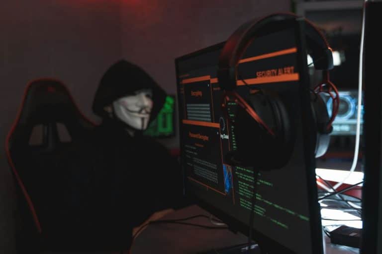 6 of the best cybersecurity tips for you in 2024